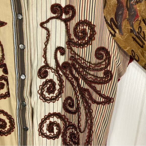 SAVE THE QUEEN Top M ITALY Appliqué-Peacock-Ruffle-Glitter Graphic Mixed-Media - Picture 6 of 16